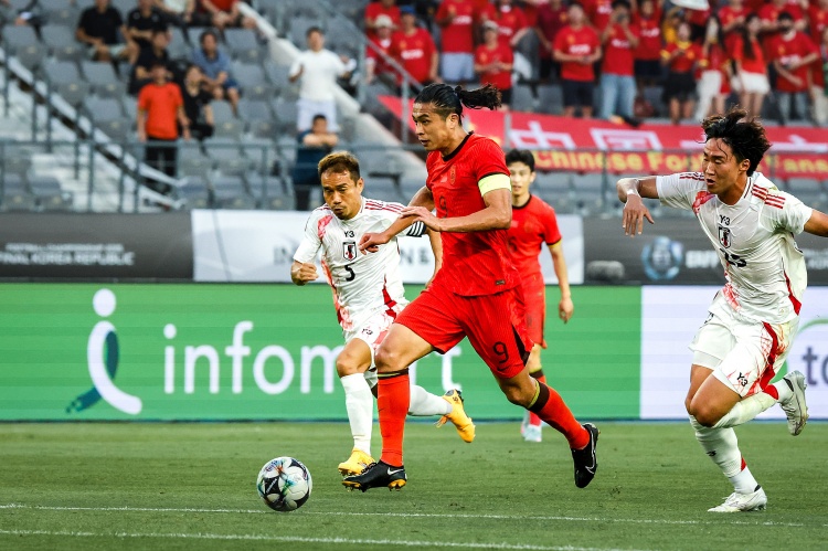 开云-直播吧：29岁张玉宁成为新国足第一队长人选