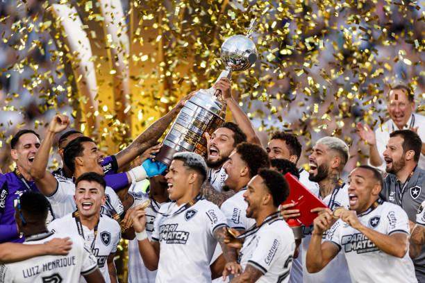 kaiyun-开场1分钟少打一人，博塔福戈3比1首夺解放者杯