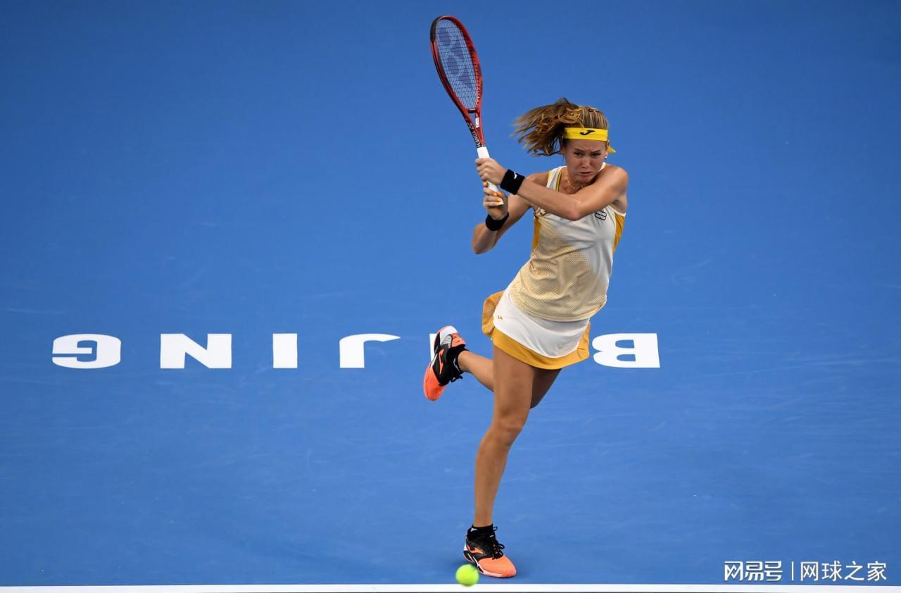 开云官网-连续两周先下一城，从被逆转到逆转，布兹科娃首胜巴多萨